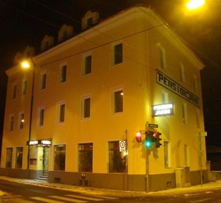 Pension Jahn Salzburgo Exterior foto